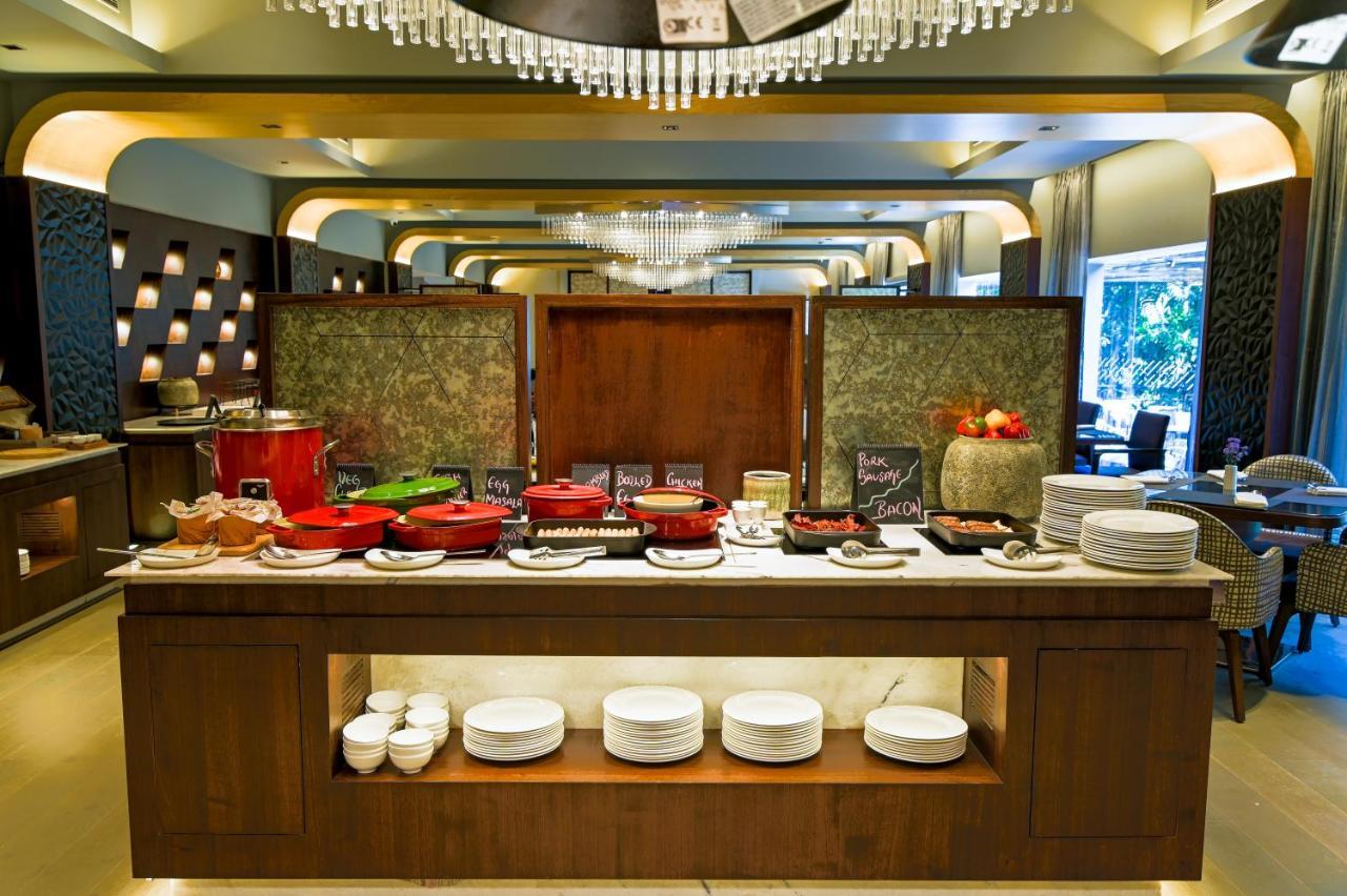 Vivanta Bengaluru Residency Road Eksteriør billede