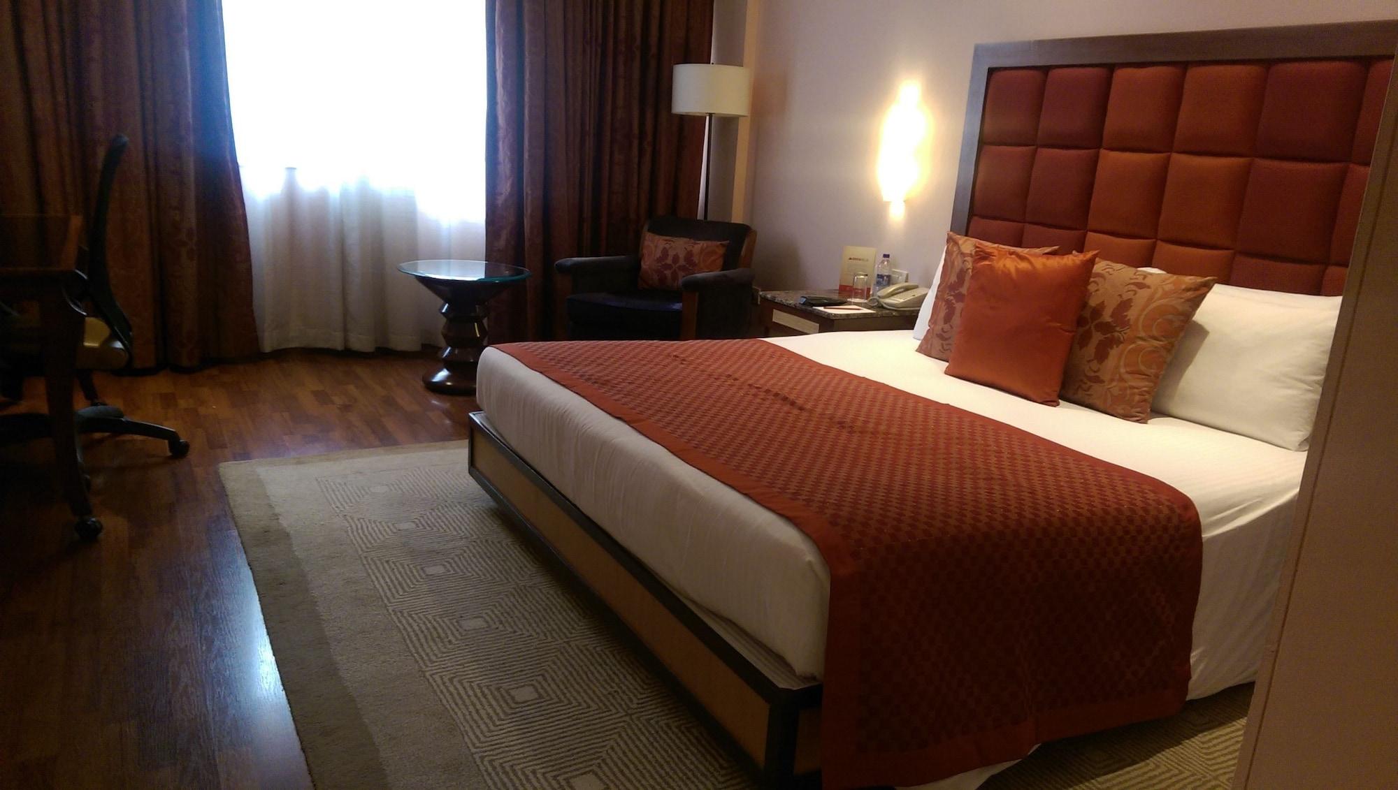 Vivanta Bengaluru Residency Road Eksteriør billede