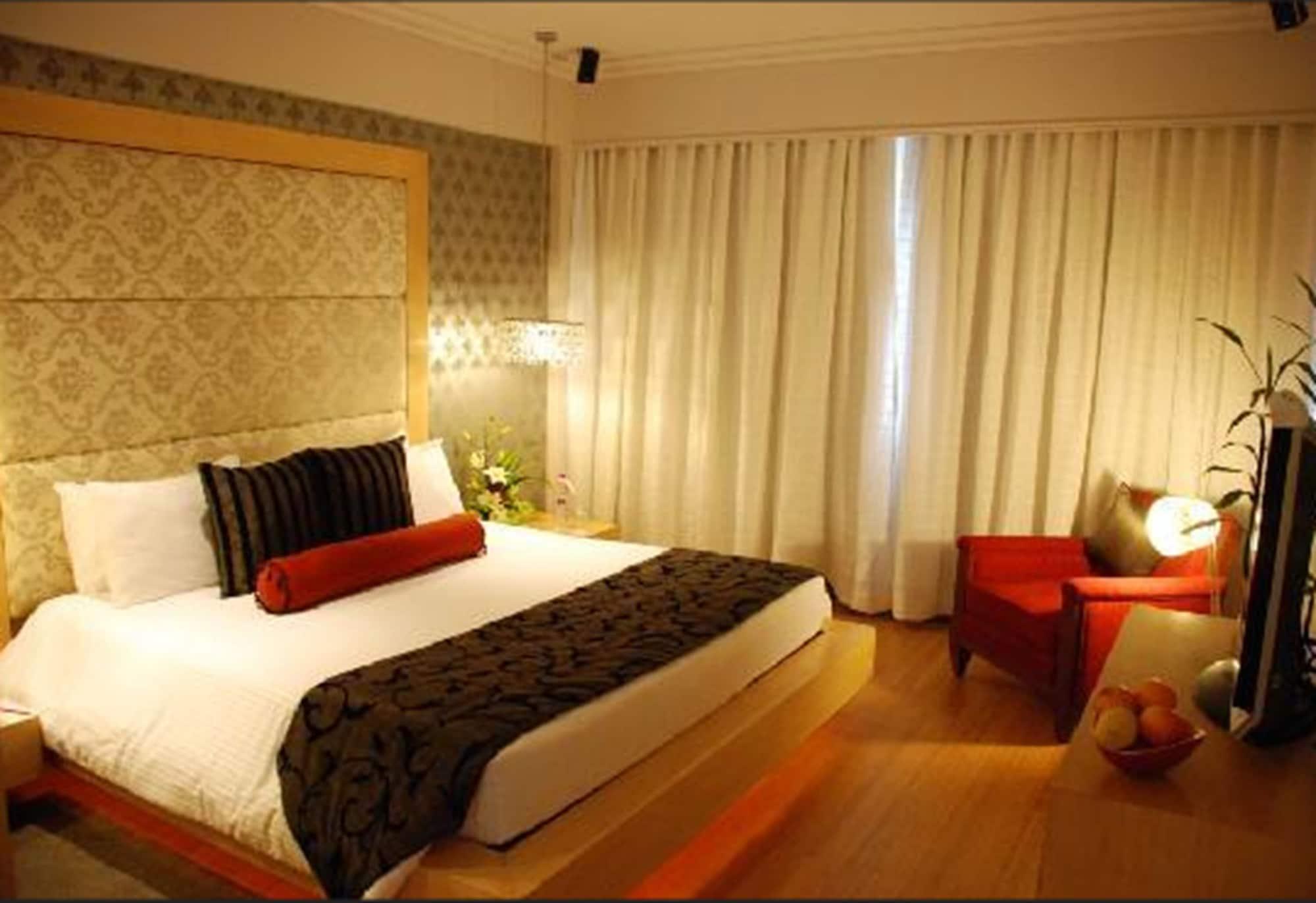 Vivanta Bengaluru Residency Road Eksteriør billede