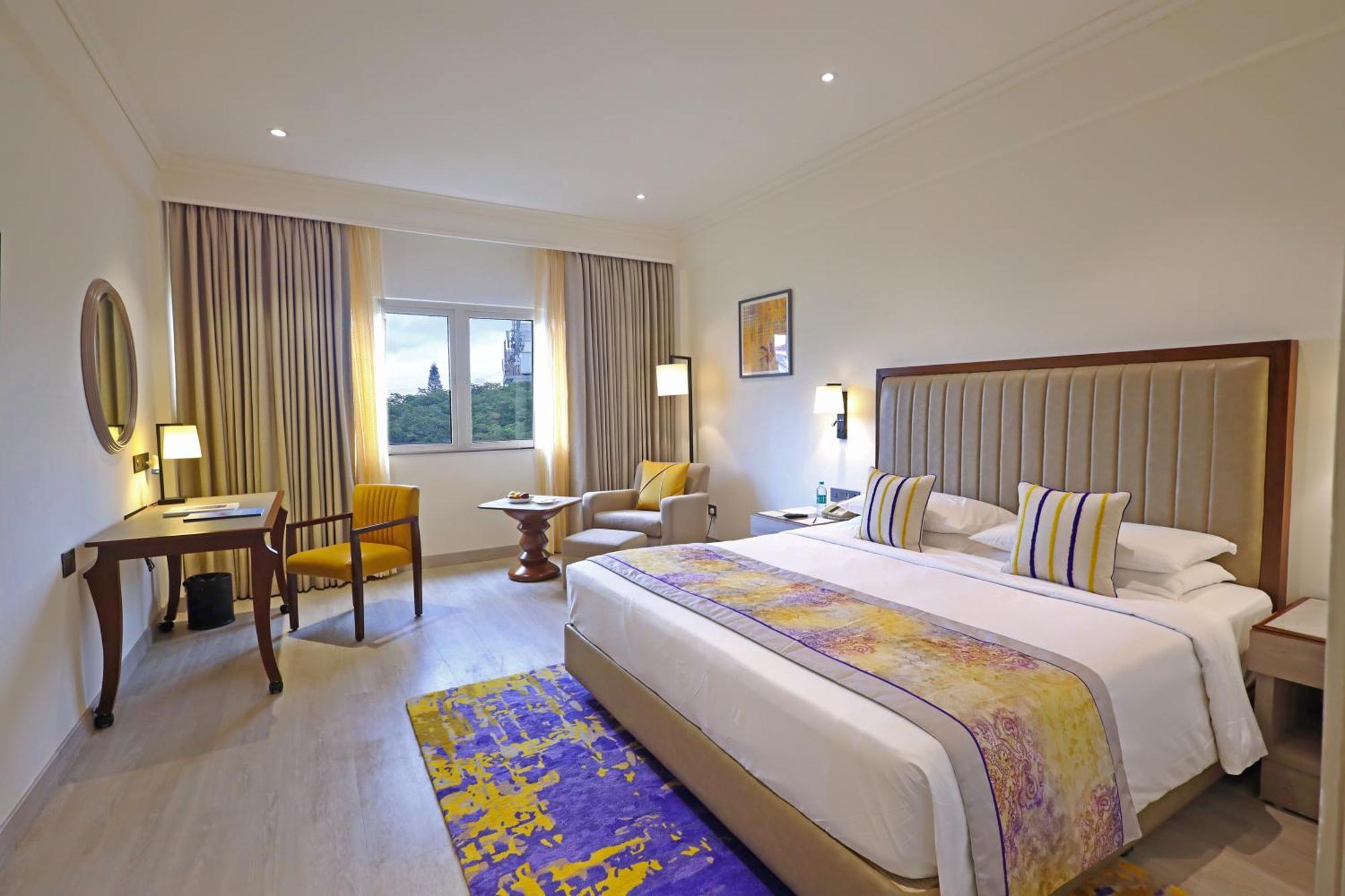 Vivanta Bengaluru Residency Road Eksteriør billede