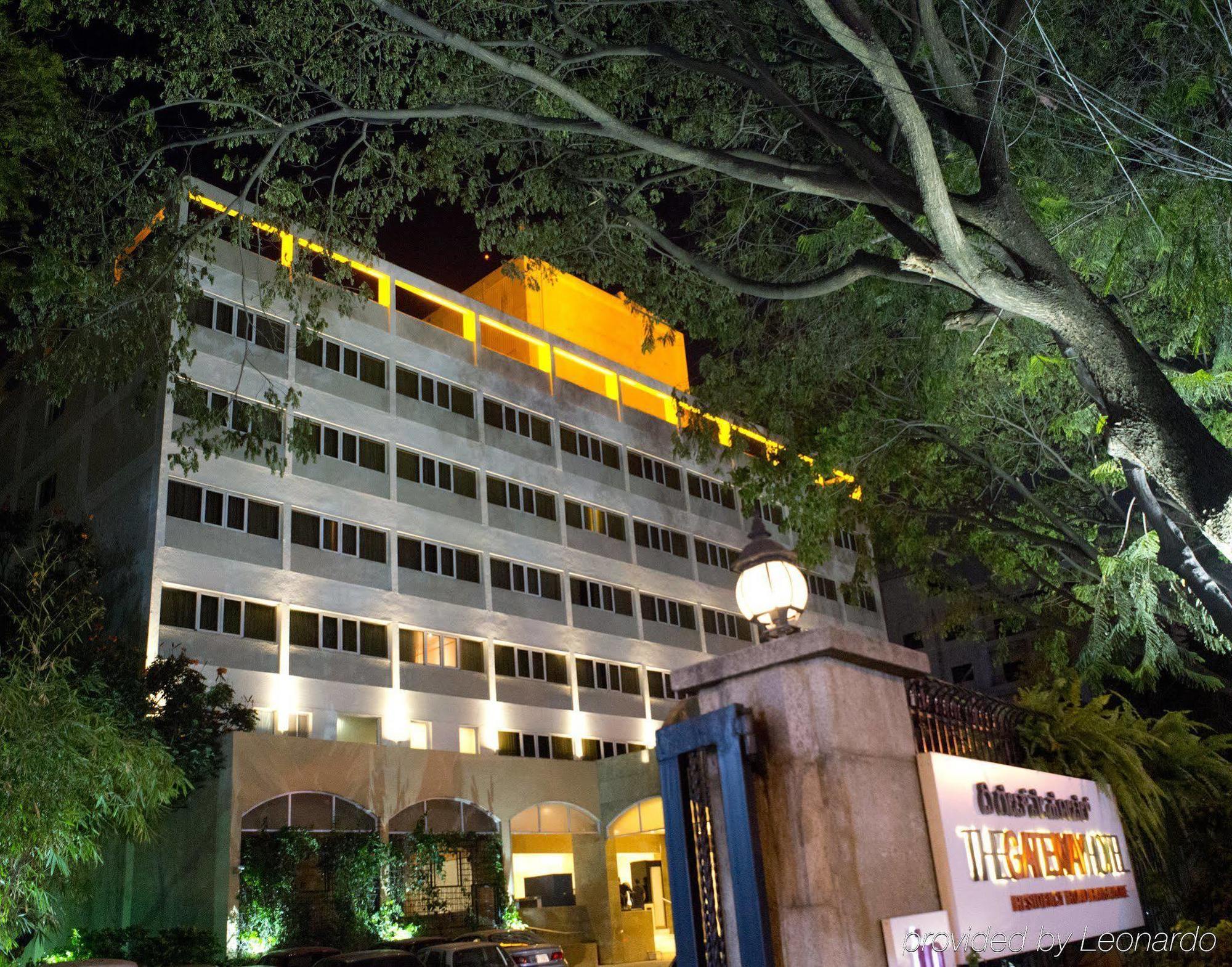 Vivanta Bengaluru Residency Road Eksteriør billede